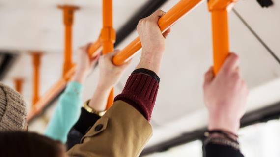 Минтранс предлагает поднять цены на проезд в час пик