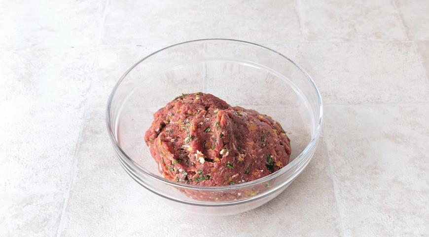 Говяжьи котлеты с перцем, в сливочном соусе. Шаг 2