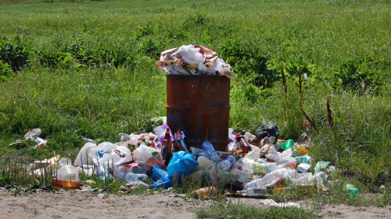 Тариф в тарифе: в России опять подорожает вывоз мусора?