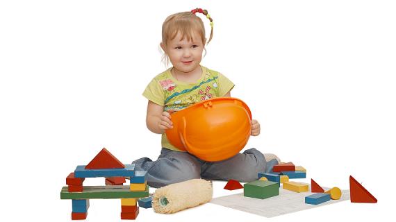 Как обеспечить маленькому ребенку безопасность дома