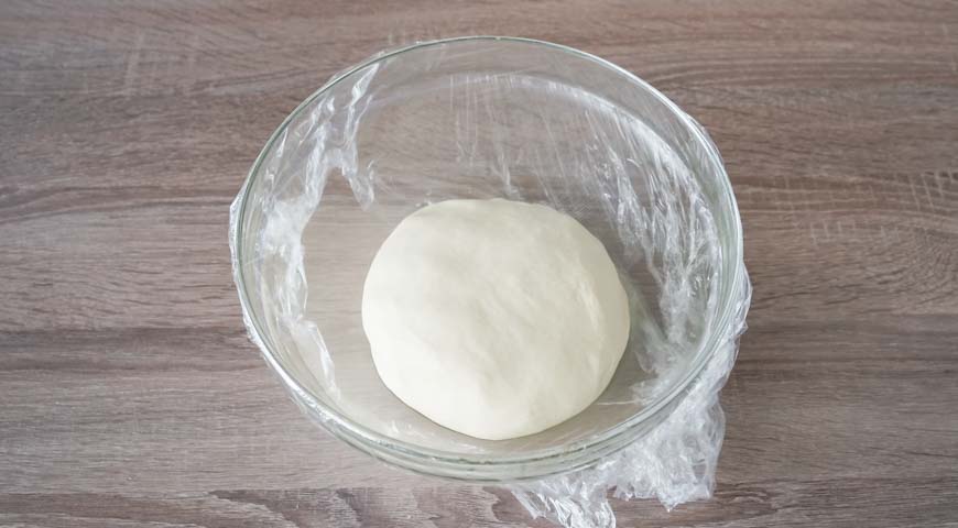 Булочки из дрожжевого теста в духовке. Шаг 3 Булочки из дрожжевого теста в духовке. Шаг 3