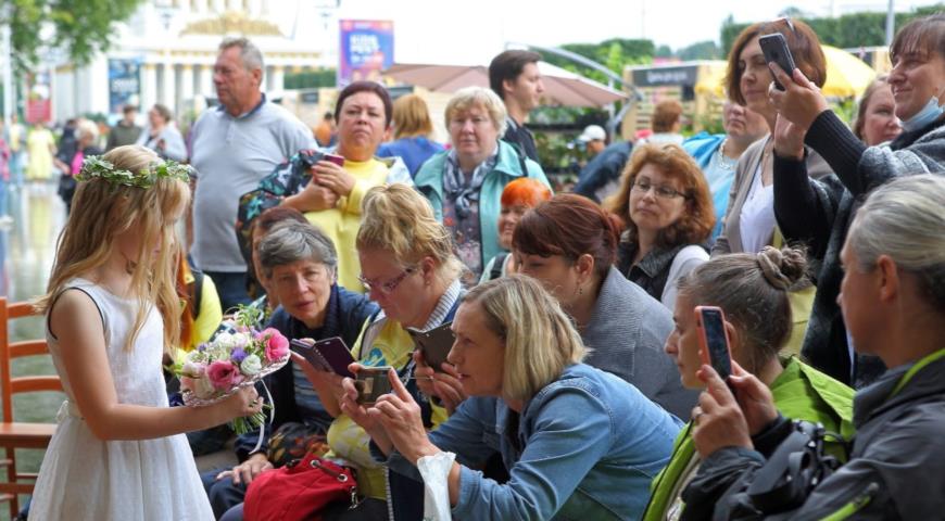 Цветы FEST на ВДНХ 2020