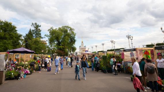 «ЦВЕТЫ FEST»: первый успешный опыт открытого фестиваля на ВДНХ