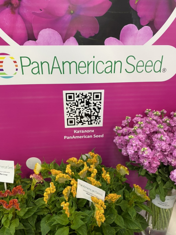 Стенд цветочной компании PanAmerican Seed на выставке Цветы Экспо 2025